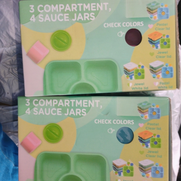 Simple, Practical, and Stackable Bento Box Storage Containers - Picture 2 of 4